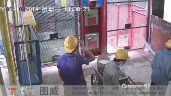 100萬像素-建筑工地施工貨梯門口高清監控演示